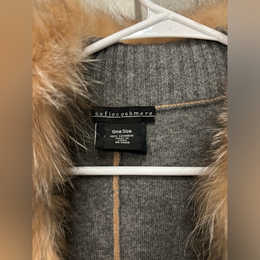 Sofia Cashmere Cape - image 4